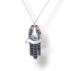 Fatma Ana'nın Eli Gümüş Kolye