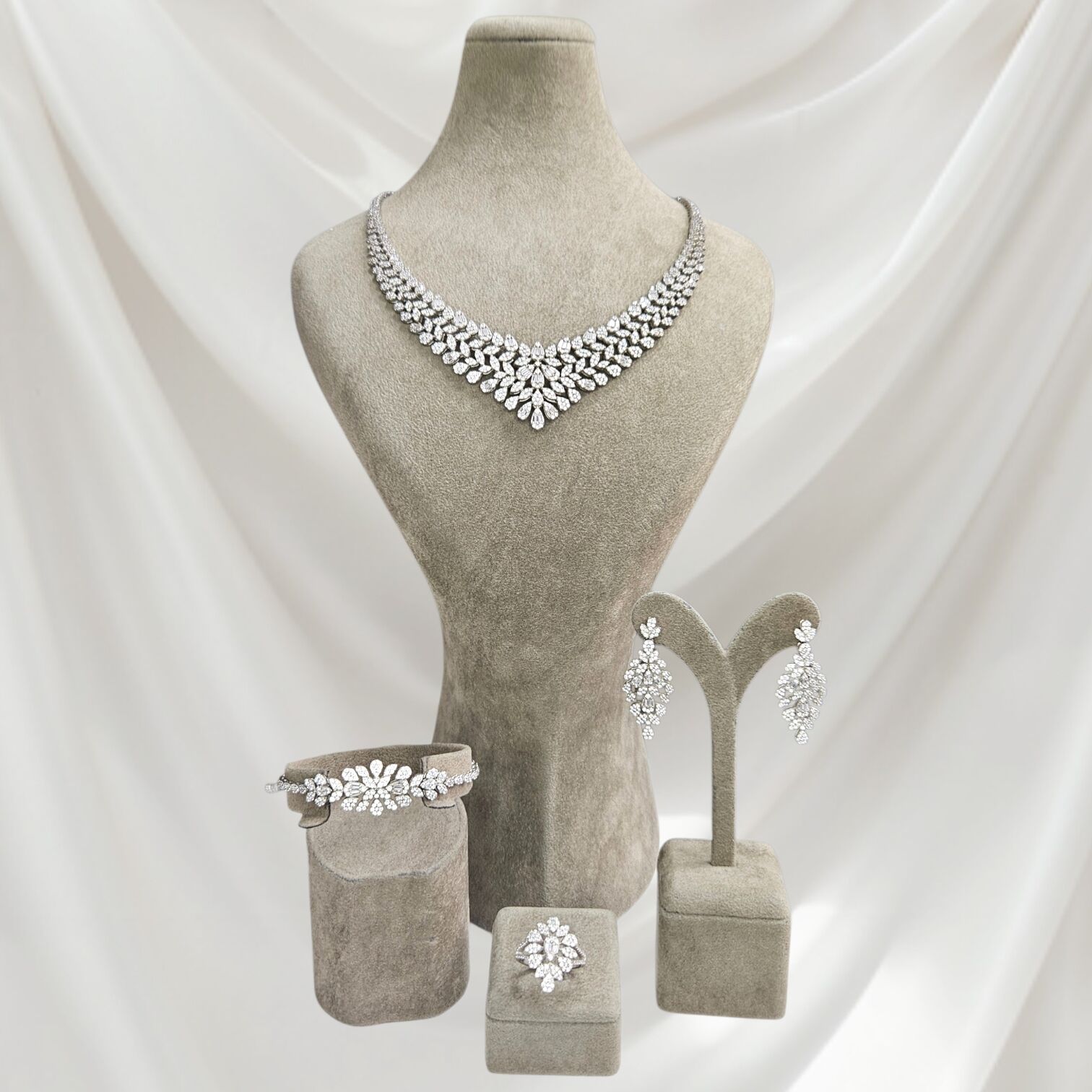 Kadın Şık Abiye Gümüş Set