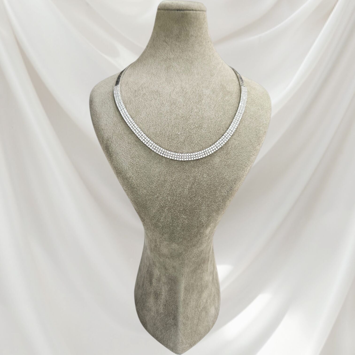 Zirkon Taşlı Şık Abiye Kadın Gümüş Kolye