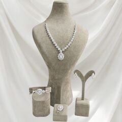Zirkon Taşlı Şık Kadın Abiye Gümüş Set