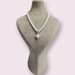 Çiçek Model Gümüş Kolye Ucu- İnci Kolye