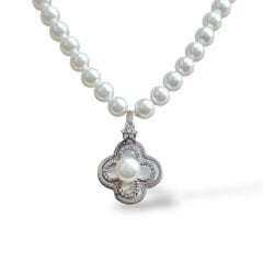 Çiçek Model Gümüş Kolye Ucu- İnci Kolye