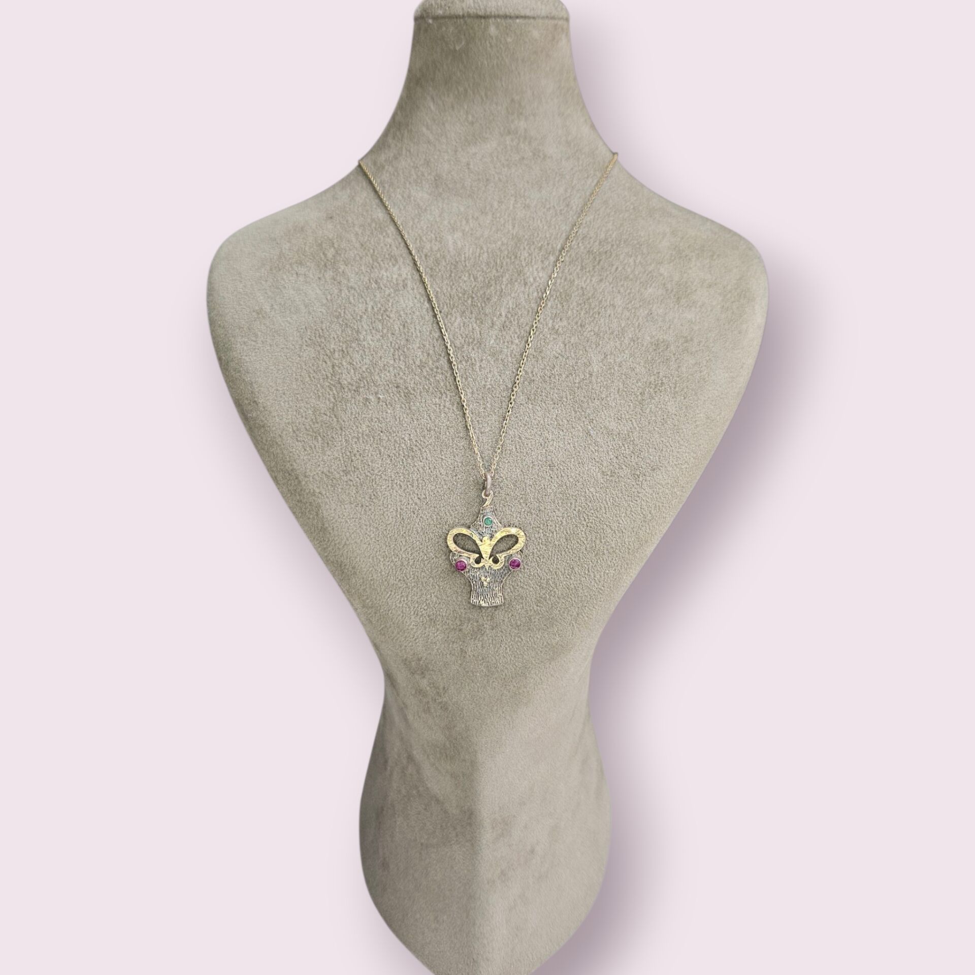 Ortası Kelebek Model Otantik Kolye