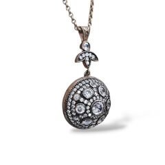 Zirkon Taşlı Daire Form Elmas Model Gümüş Kolye