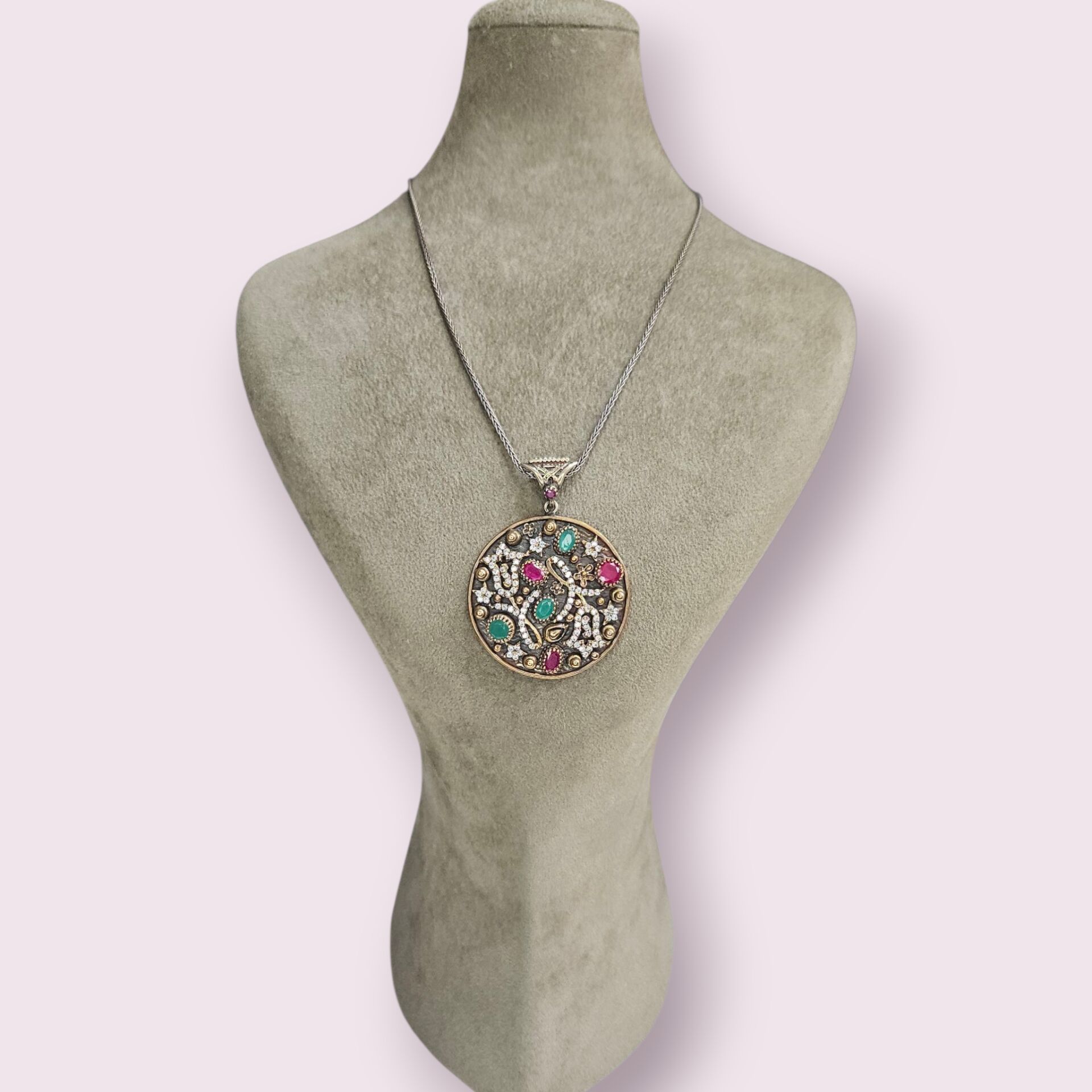 Büyük Boy Daire Form Otantik Kolye