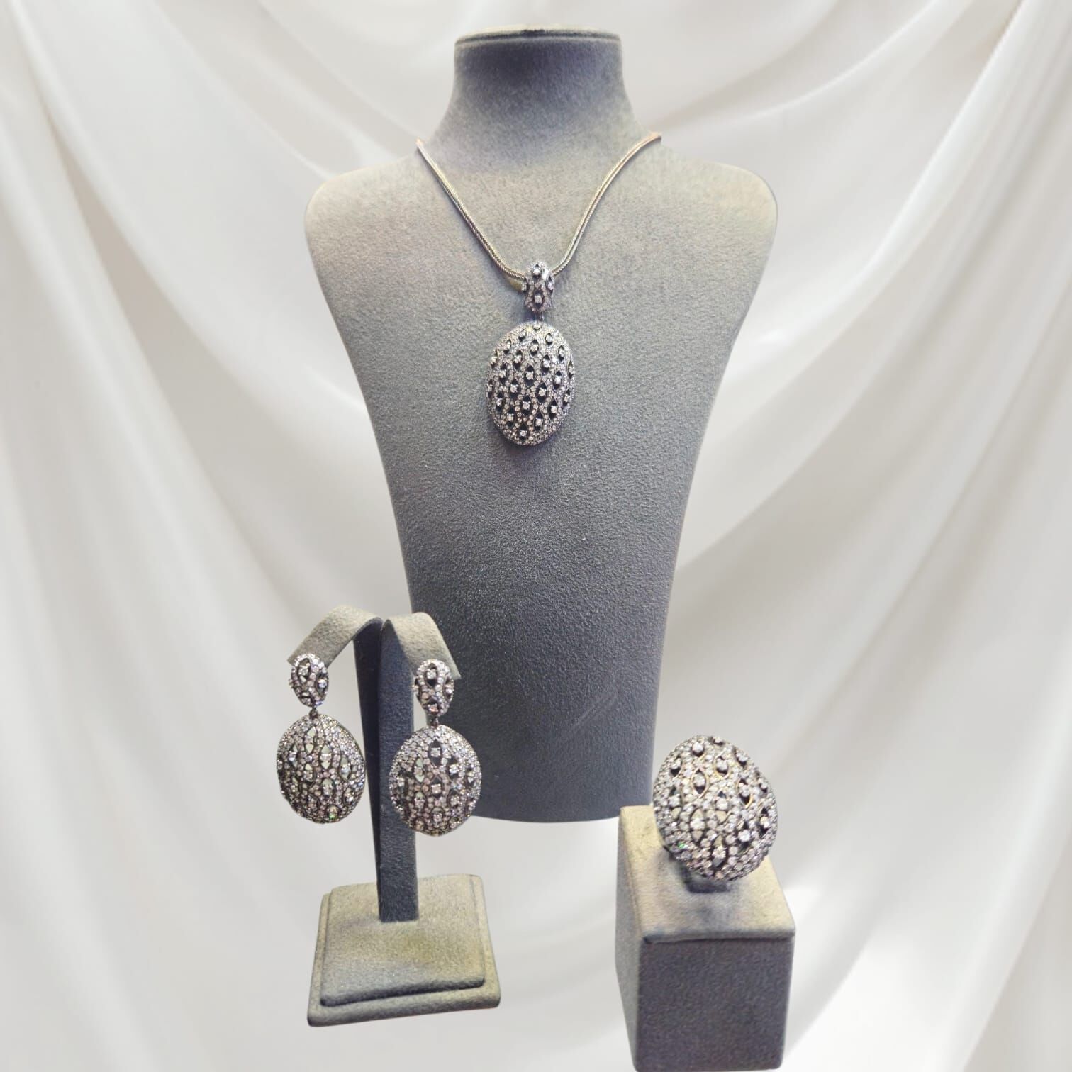 Zirkon Taşlı Otantik Gümüş Set