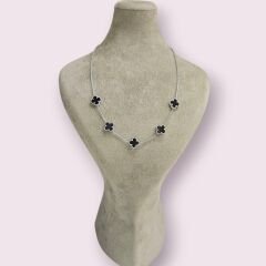 Siyah Renk 5li Yonca Model Gümüş Kolye