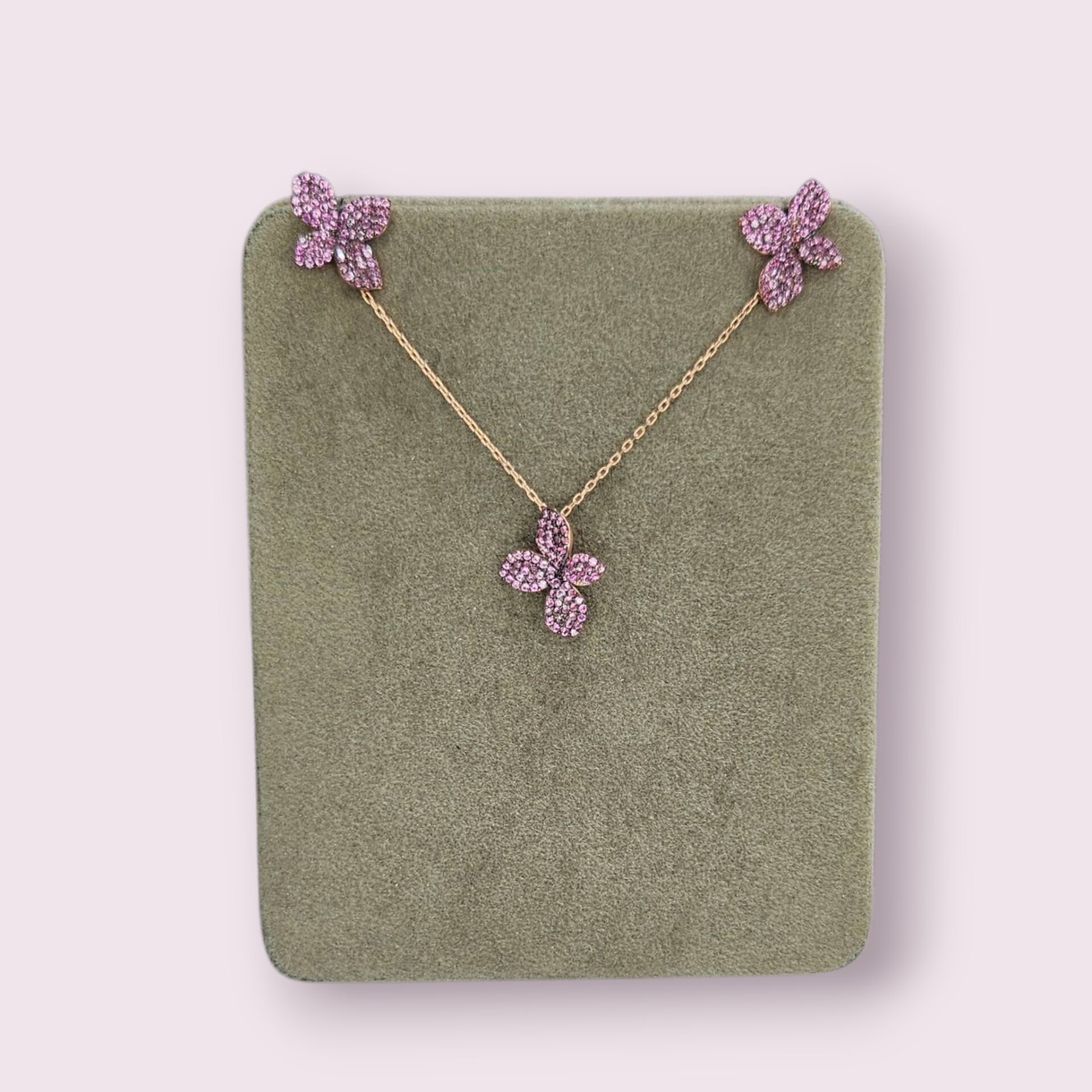 Çiçek Model Mor Renk Zirkon Taşlı Kolye-Küpe Takım