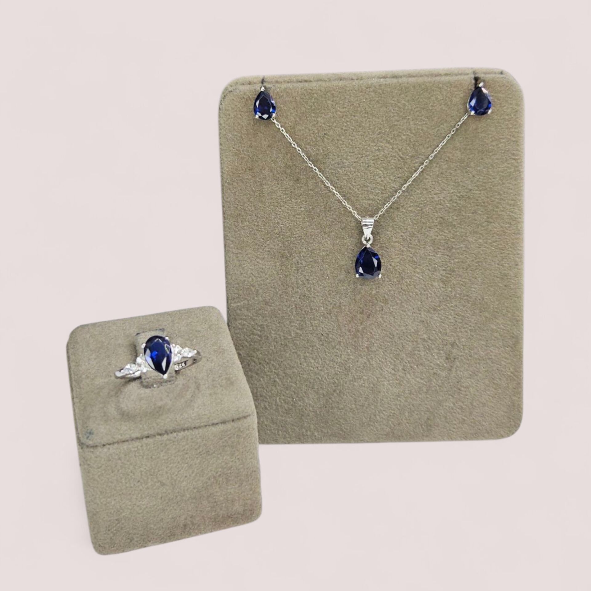 Safir Renk Damla Model Gümüş Set