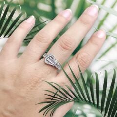 Kemer Formunda Baget Kesim Taş Gümüş yüzük