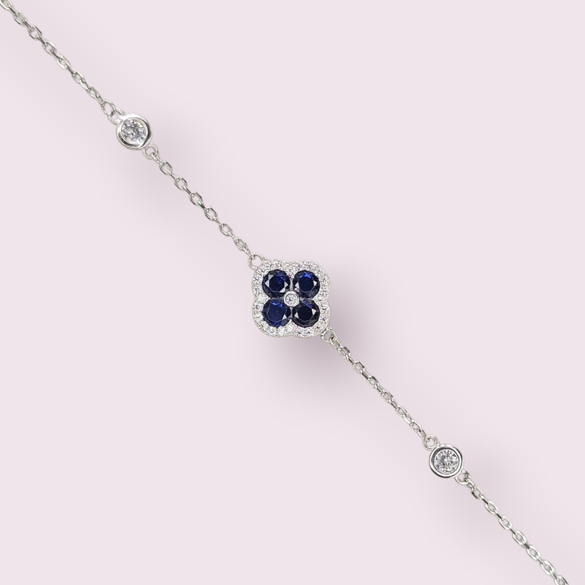 Safir Renk Çiçek Model Minimal Gümüş Bileklik