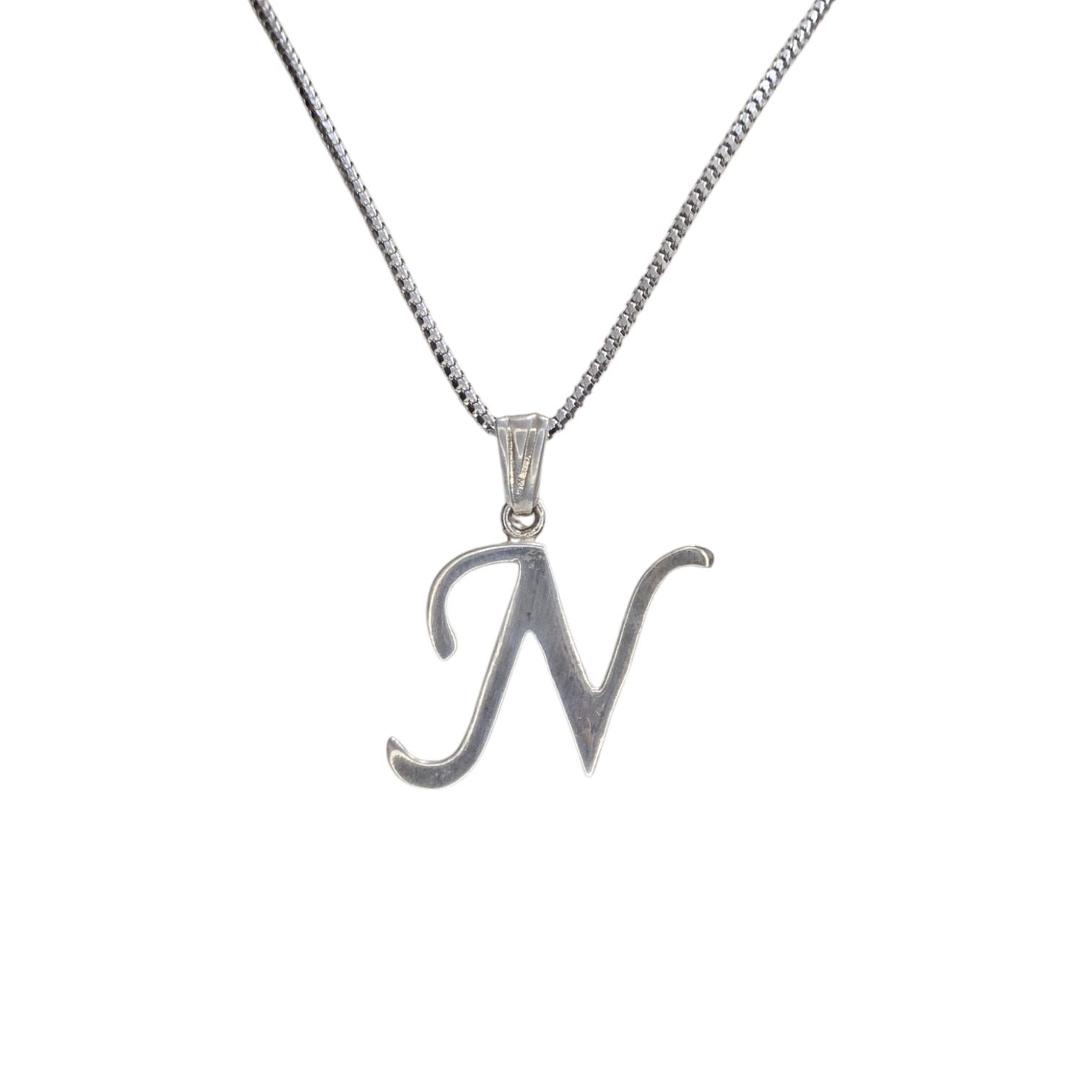 N Harfi Parlak Orta Boy Kadın Gümüş Kolye
