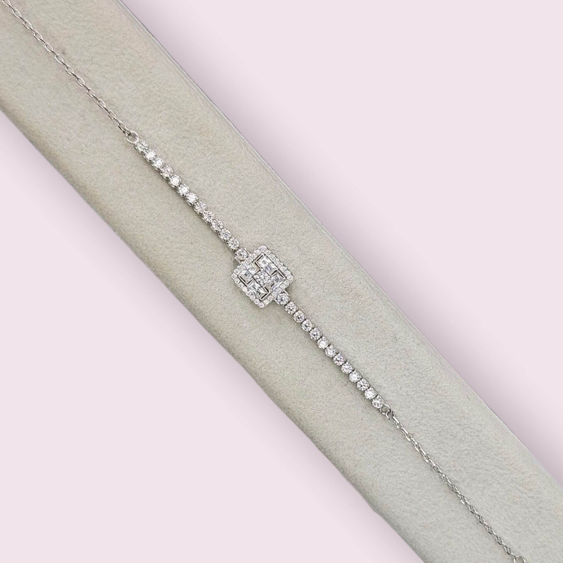 Kare form Zirkon Taş Gümüş Bileklik- 19 cm