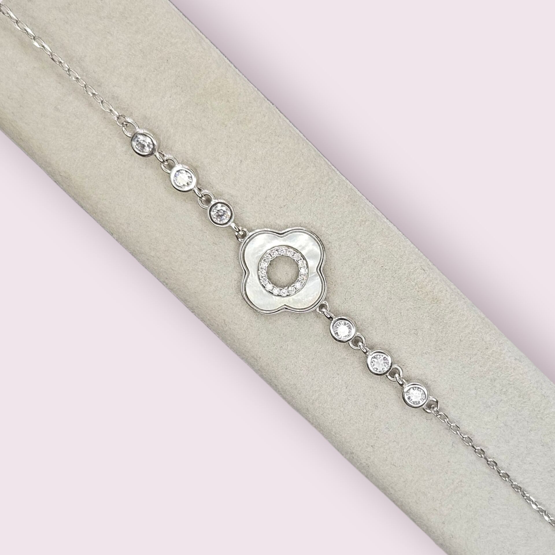 Sedef ve Zirkon Taşlı Minimal Gümüş Bileklik