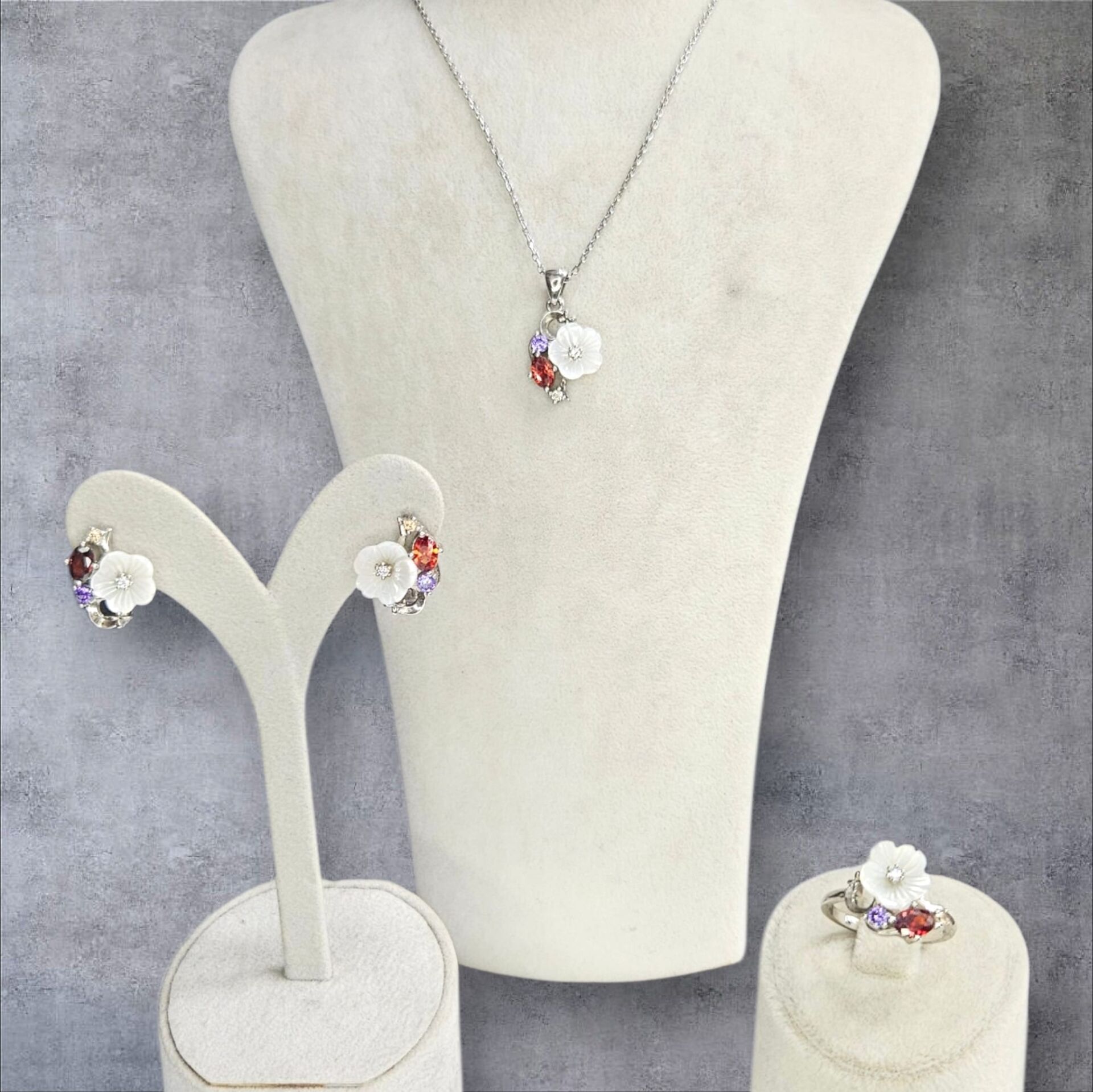 Çiçek Model Kolye, Küpe, Yüzük Gümüş Set