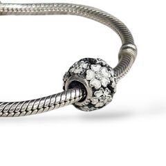 Beyaz Çiçek Desen Gümüş Charm