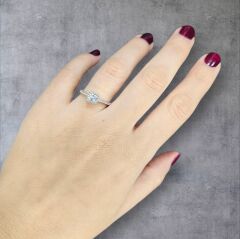 Kare Kesim Tek Taş Gümüş Yüzük