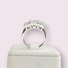 Kare Kesim Üç Taş Gümüş Yüzük