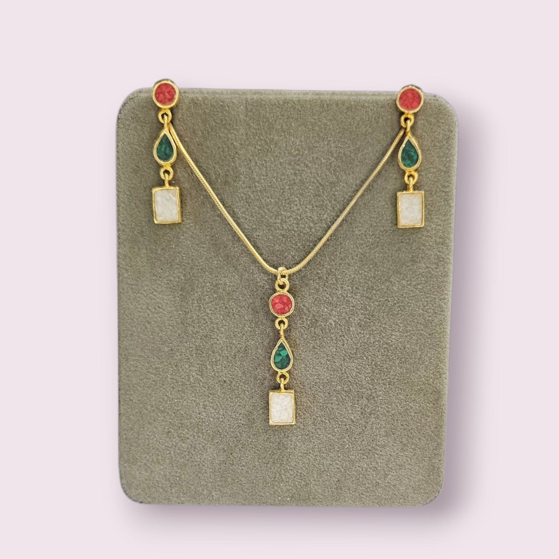 Mineli 14 Ayar Altın Kaplama Tasarım Gümüş Kolye - Küpe Set