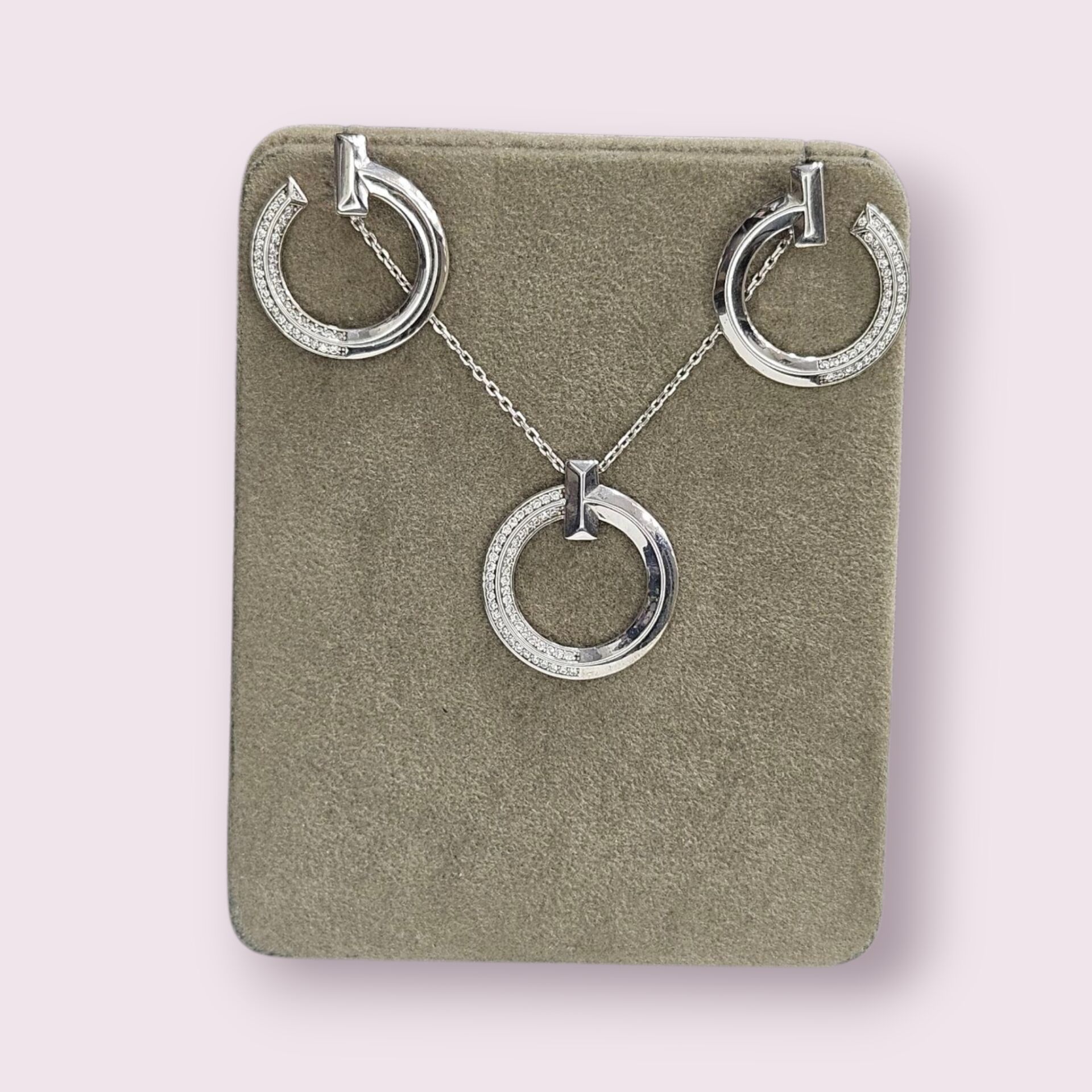 Daire Form Zirkon Taşlı Şık Gümüş Kolye - Küpe Takım