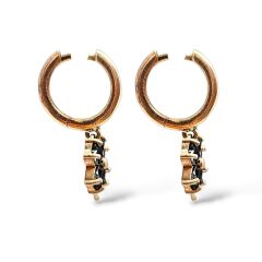 Siyah Taşlı Çiçek Rose Küpe