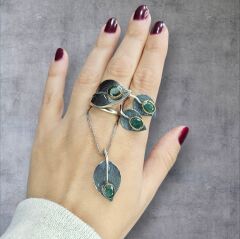 Zümrüt Taşlı Yaprak Form Tasarım Gümüş Set