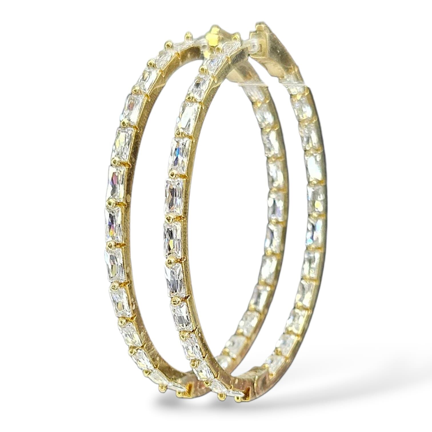 Çift Taraflı Baget Taşlı Gold Halka Küpe