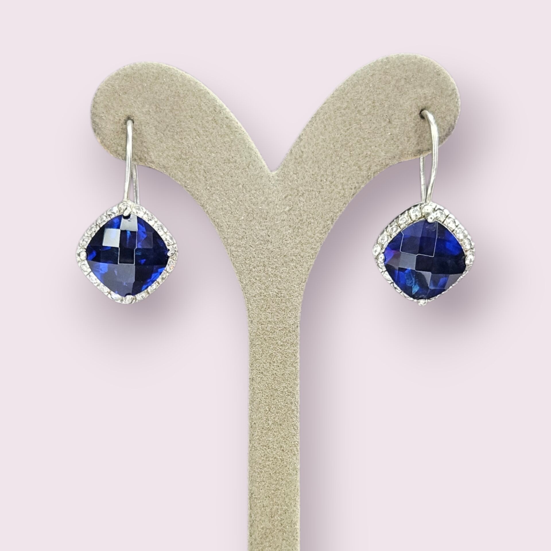 Safir Renk Taşlı Gümüş Küpe