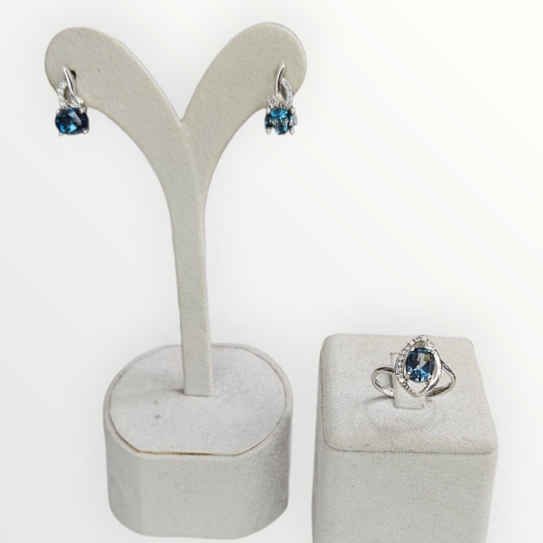 Blue Mavi Topaz Oval Form Kadın Şık Küpe Yüzük Gümüş Takım