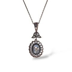 Elmas Model Oval Kesim Kristal Taş Gümüş Set