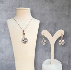 Elmas Model Çiçek Form Kristal Taş Gümüş Set