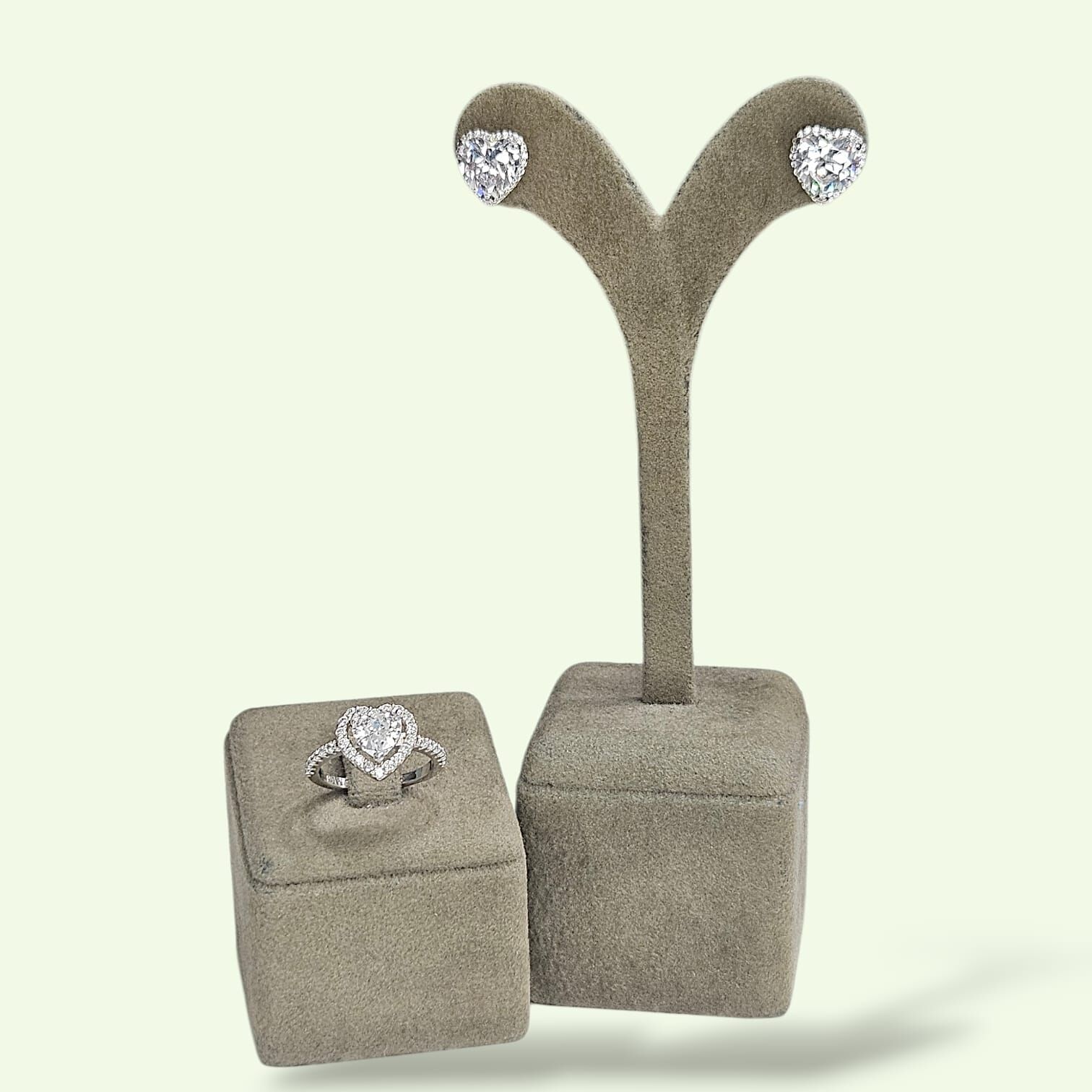 Pandora Model Kalpli Pırlanta Montür Gümüş Küpe Yüzük Takım