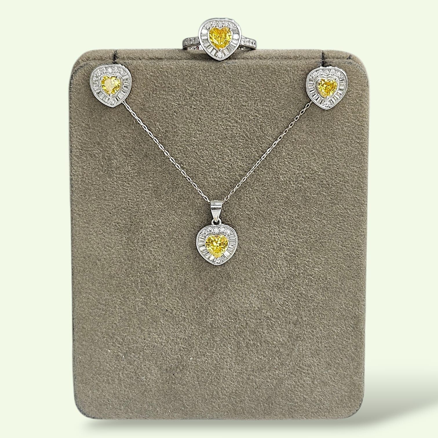 Sarı Kuvars Kalpli Pırlanta Montür Gümüş Kolye Küpe Yüzük Set