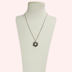 Markazit Taşlı Çiçek Model Gümüş Kolye