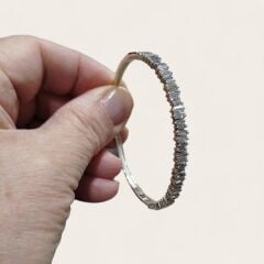 Elmas Kesim Taşlı Gümüş Kelepçe Bileklik