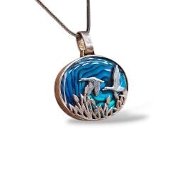 Okyanus Sedefi Doğal Taş Kuş Figürlü Gümüş Kolye