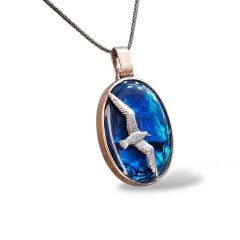 Okyanus Sedefi Doğal Taş Kuş Figürlü Gümüş Kolye