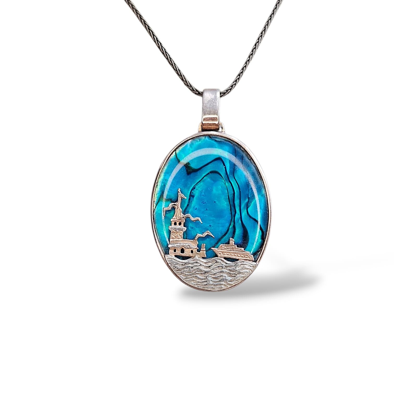 Okyanus Sedefi Doğal Taş Kız Kulesi Figürlü Gümüş Kolye