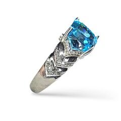 Aquamarin Taşlı Gümüş Yüzük
