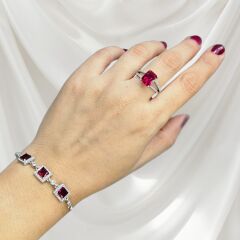 Kare Form Taşlı Yakut Renk Gümüş Bileklik