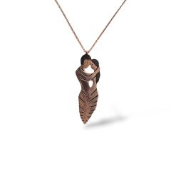 Birbirine sarılan Kadın-Erkek Figürlü Rose Kaplama Gümüş Kolye