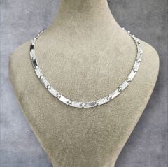 Kadın Zirkon Taşlı Şık Gümüş Kolye