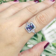 Mistik Topaz Taşlı Baget Gümüş Yüzük