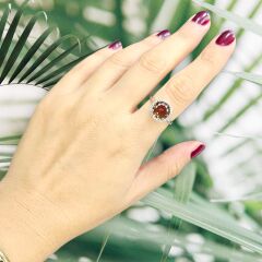 Yuvarlak Form Zultanite Taşlı Gümüş Yüzük